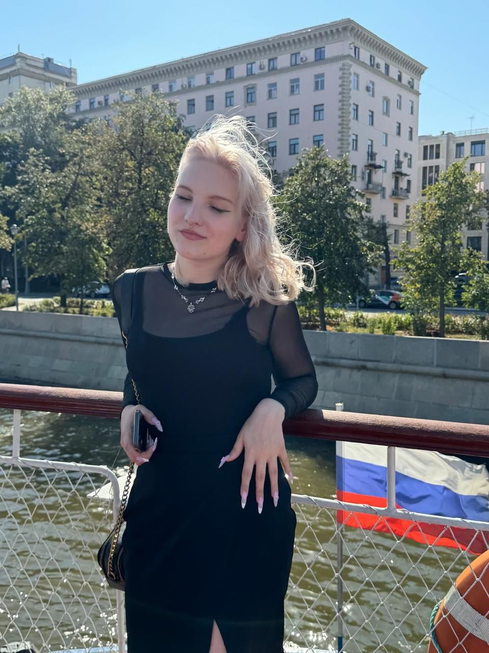  Элитная проститутка Минска — 18 лет, грудь 1.5 размера, рост 168, вес 58